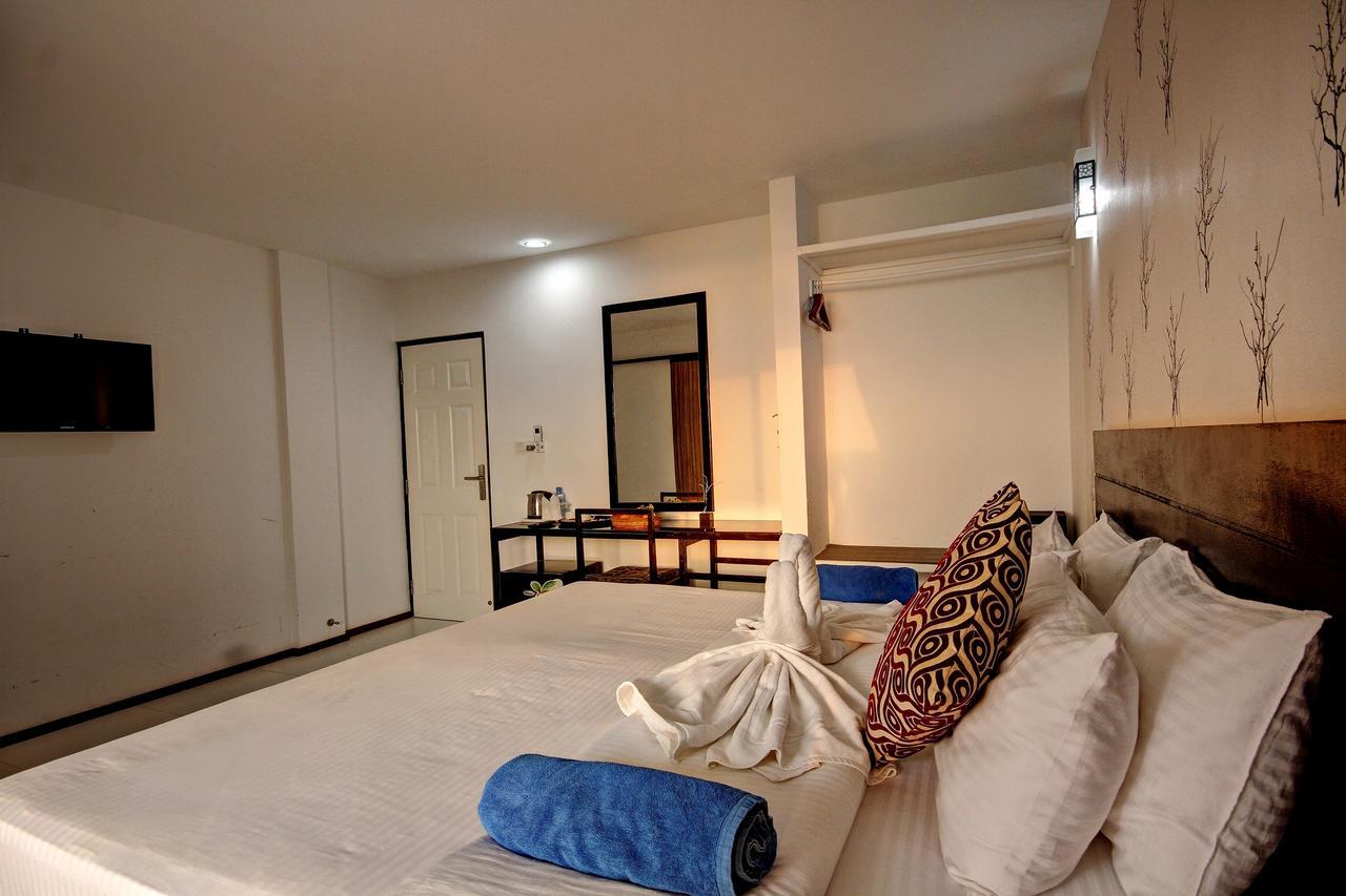 Crown Beach Hotel-Private Bikini Beach Диффуши Экстерьер фото